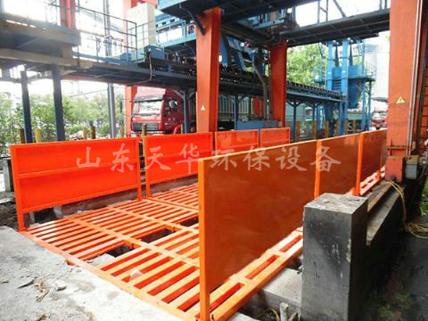 點(diǎn)擊查看詳細(xì)信息<br>標(biāo)題：濟(jì)寧唐口煤礦4X12米煤礦專用洗車機(jī) 閱讀次數(shù)：2166